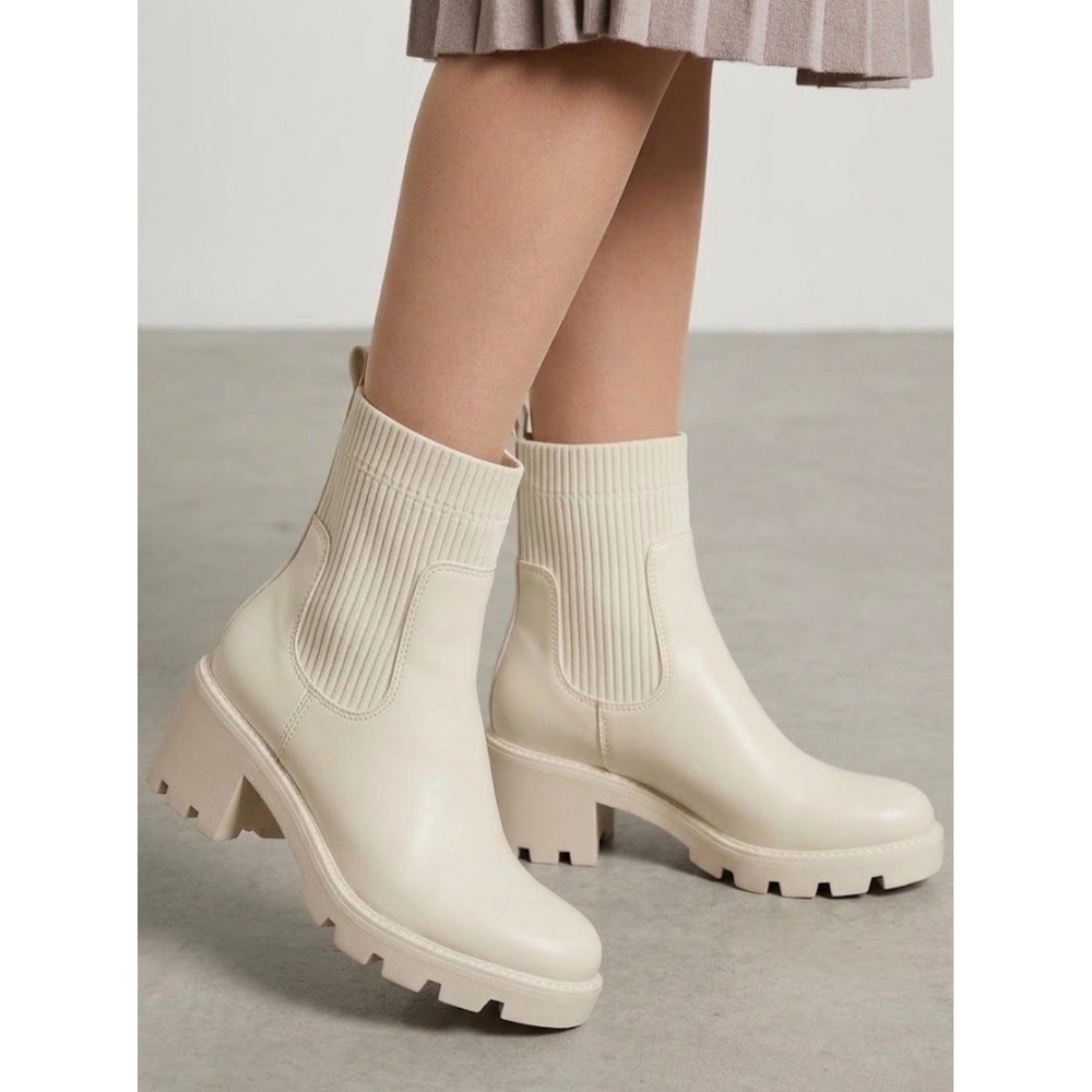 Bar III Cream Ribbed Sock Lug Sole Block Heel Winter Boots Size 11M